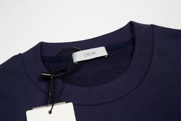 ブランドパーカー側面デザイン